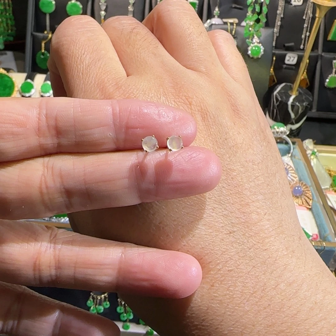 翡翠18K金镶嵌颈饰耳钉