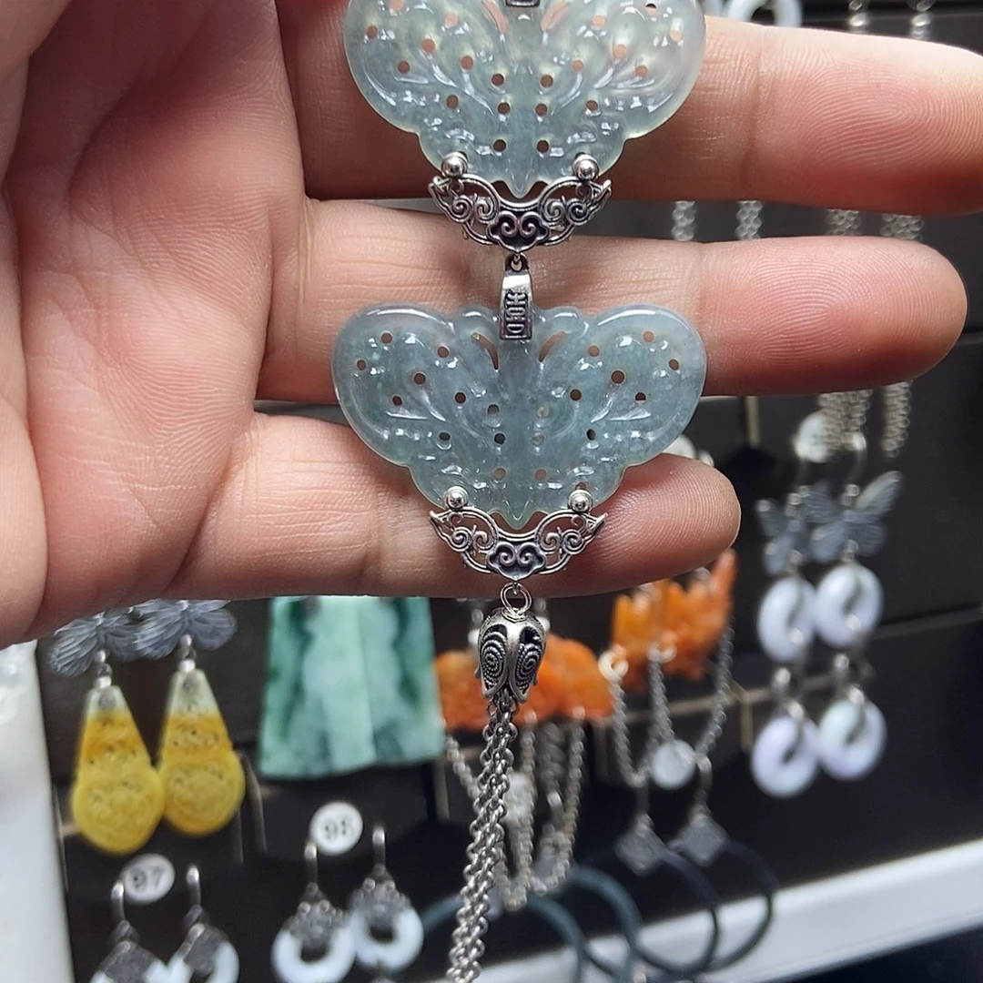 咪***狗翡翠银S925镶嵌耳饰品质珠宝