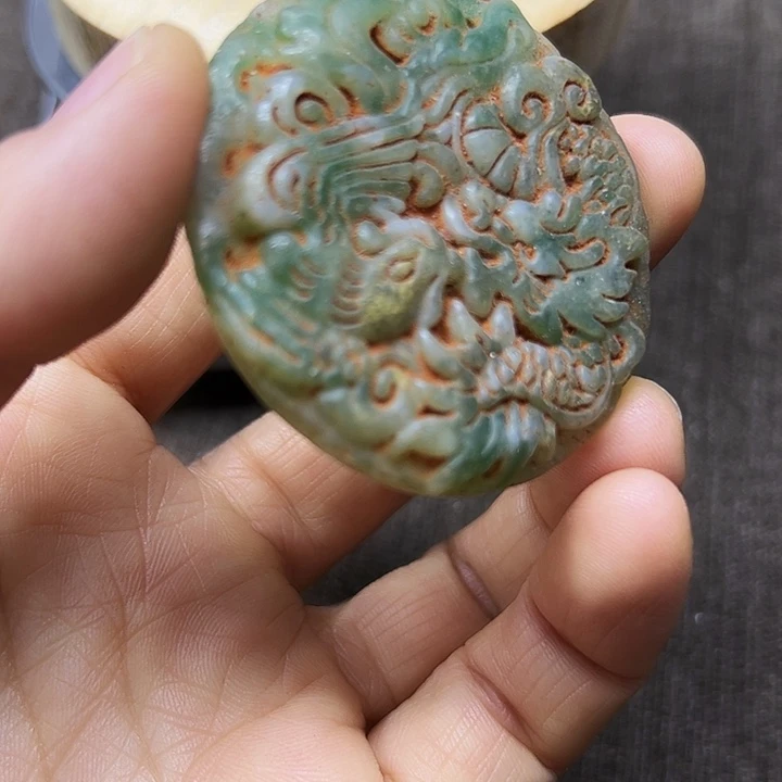 查罗石未镶嵌颈饰