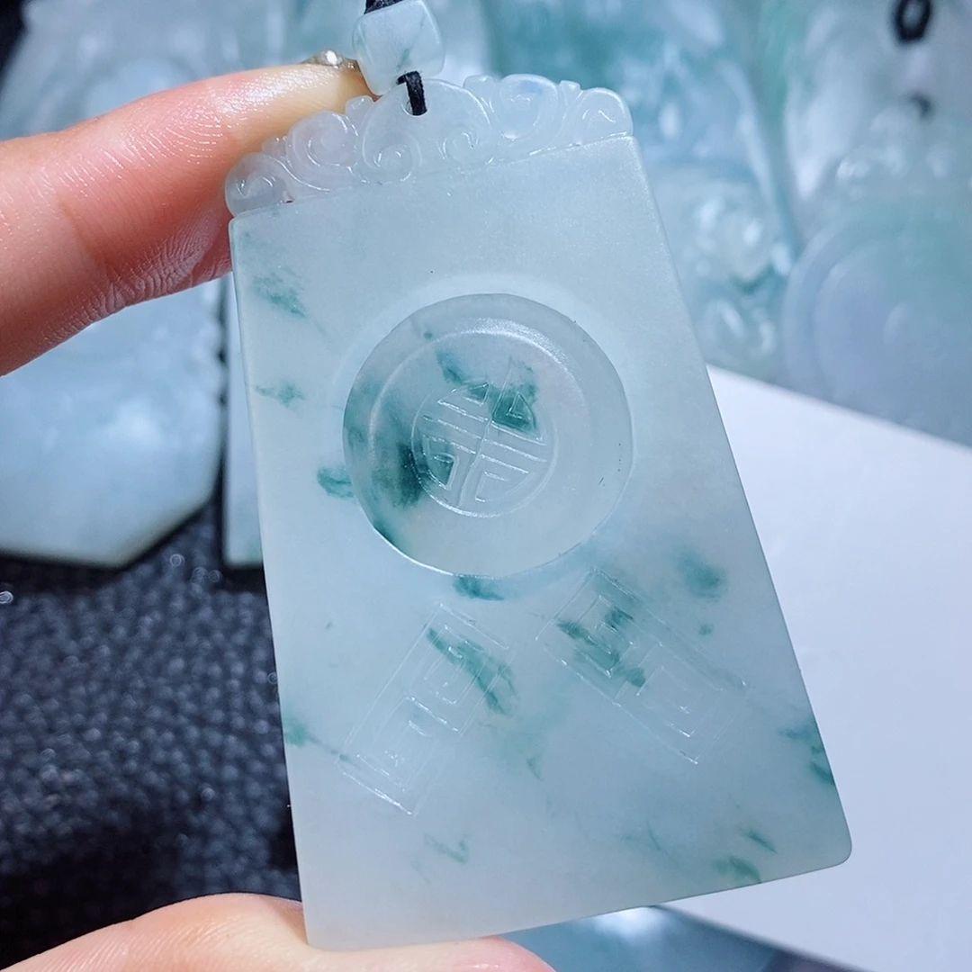 定制翡翠未镶嵌毛货付款后确认抛光