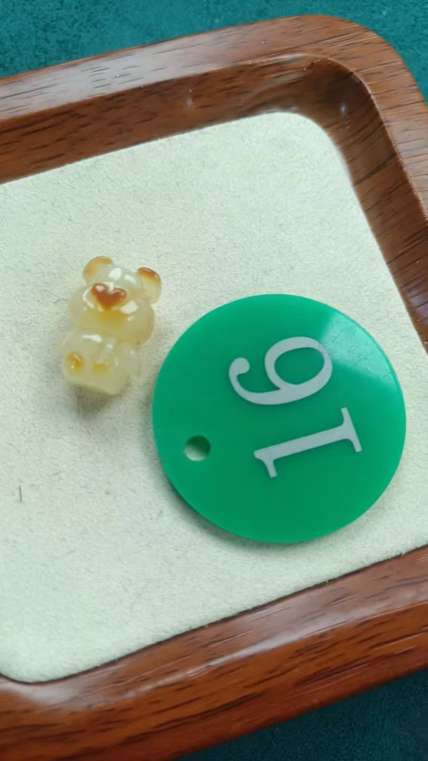 天然原矿蜜蜡小熊
