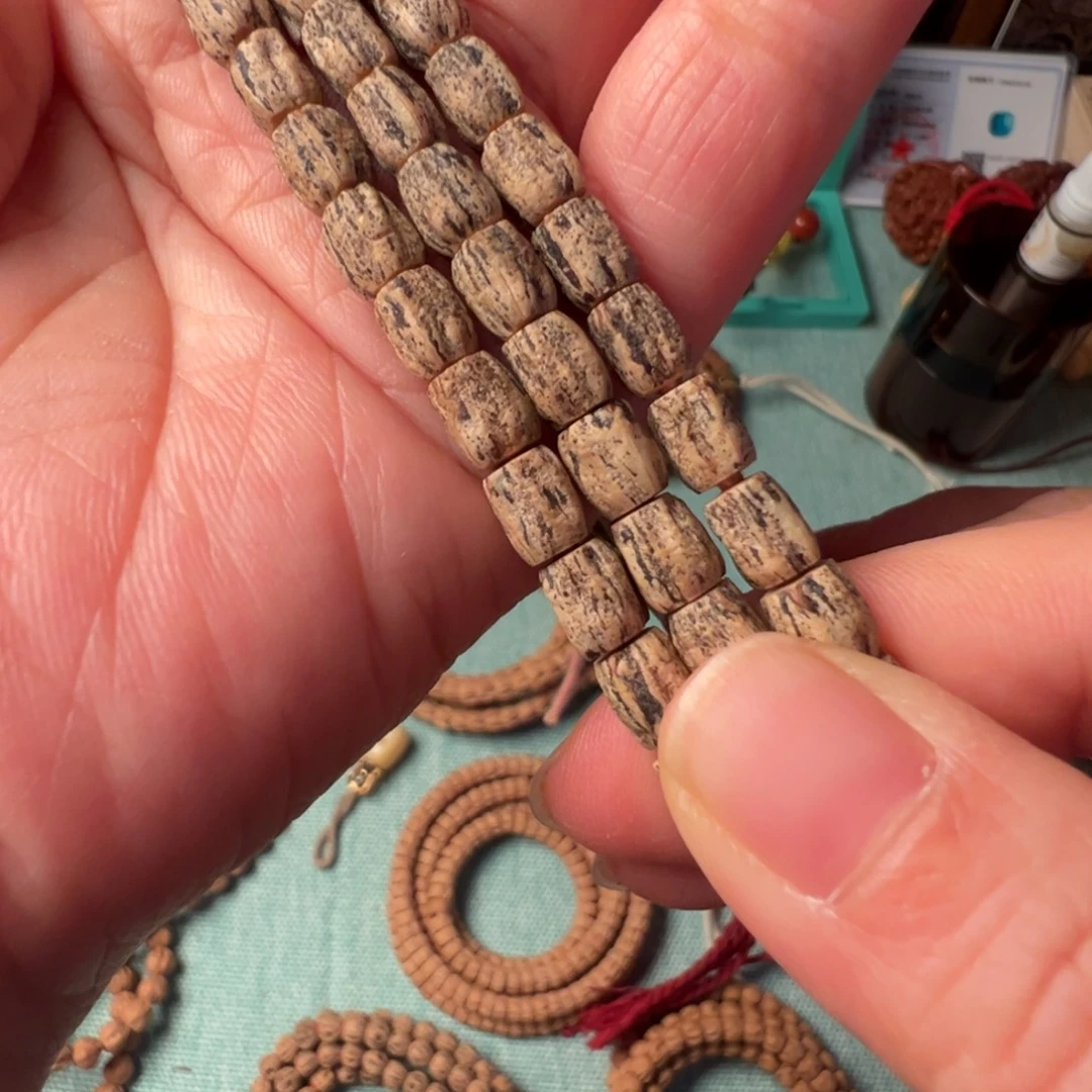 桥***南柏香籽/百香籽吊坠F748