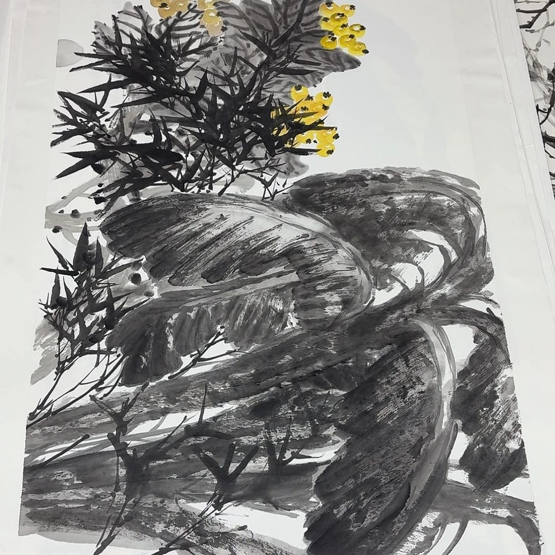苹***汁国画四尺花鸟一张
