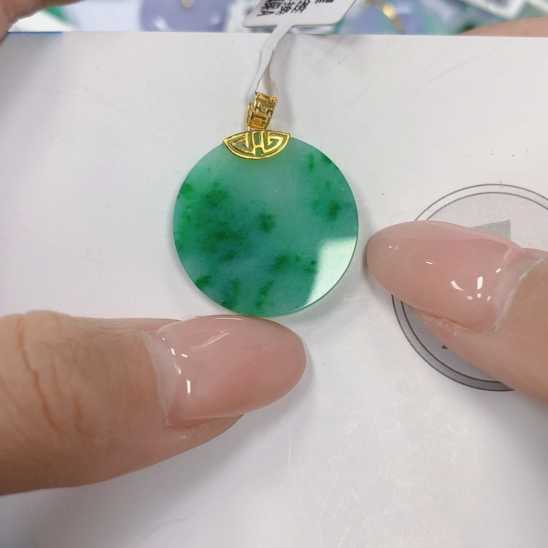 翡翠18K金镶嵌颈饰天然翡翠a货 百元以上9米证书费自理