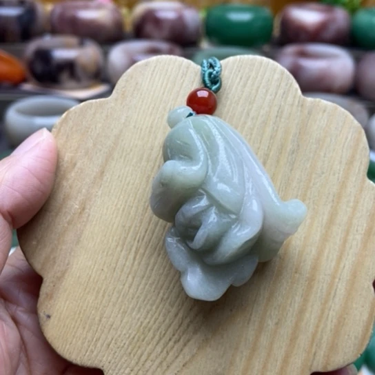 未镶嵌手镯石英质玉