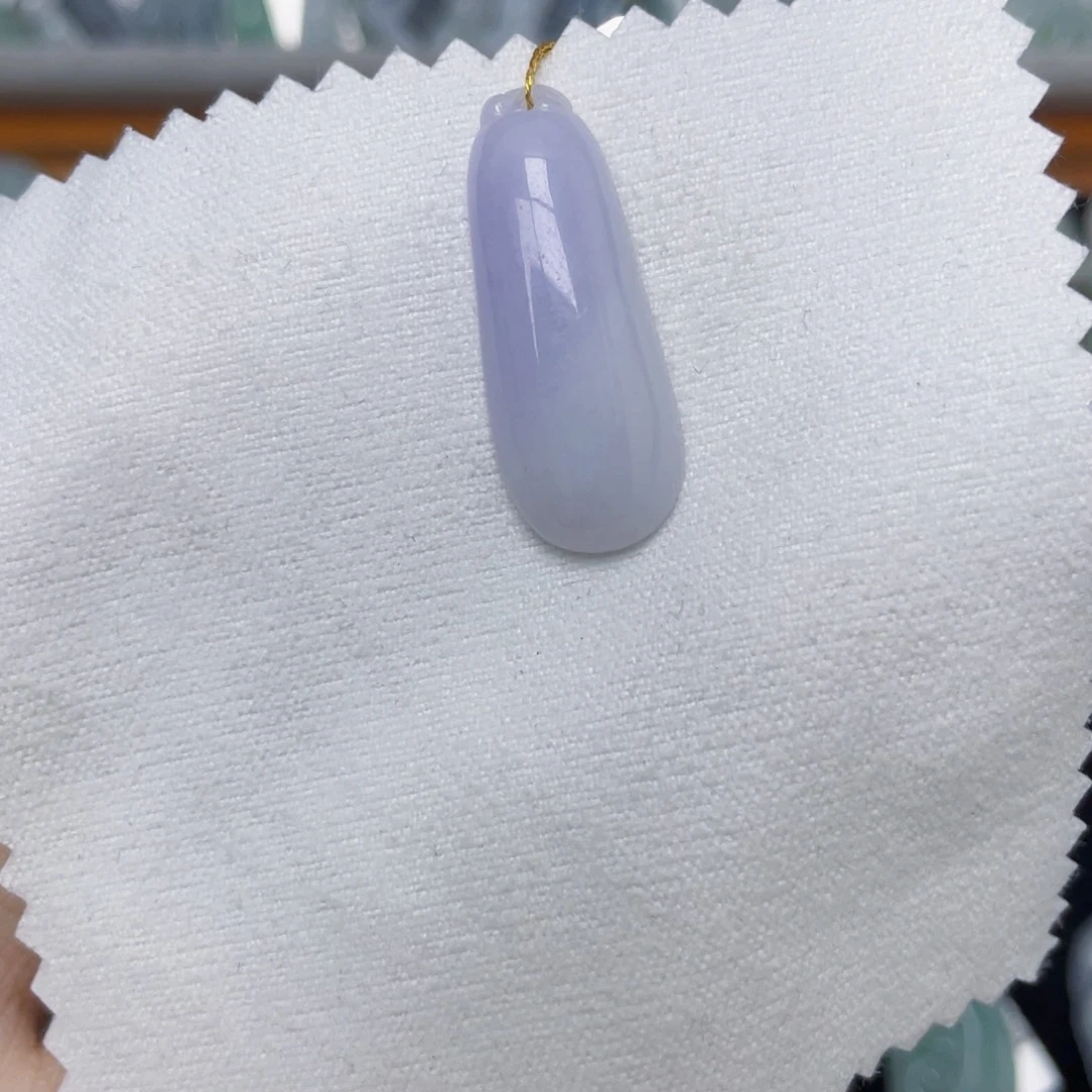 翡翠未镶嵌颈饰福瓜