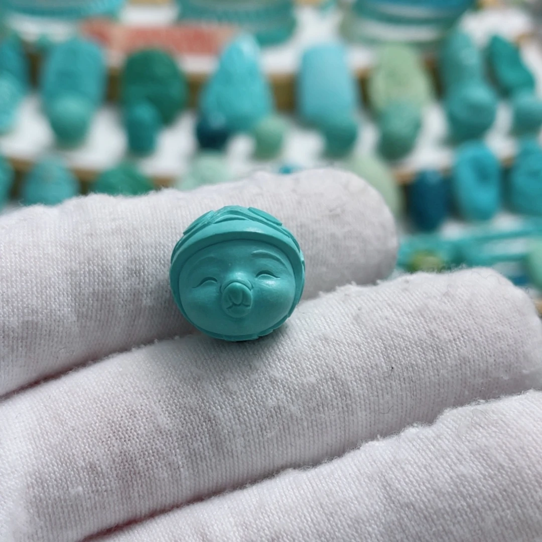 绿松石未镶嵌珠宝奇石