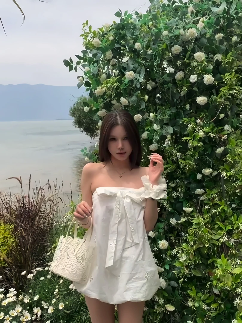 白色蝴蝶结抹胸背心女夏季外穿纯欲辣妹设计感小个子花苞无袖上衣