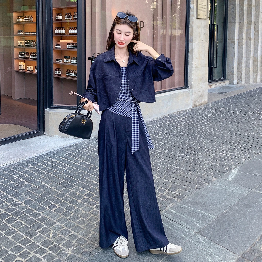 高级感气质时尚百搭显瘦女秋季新款设计感吊带内搭外套长裤三件套