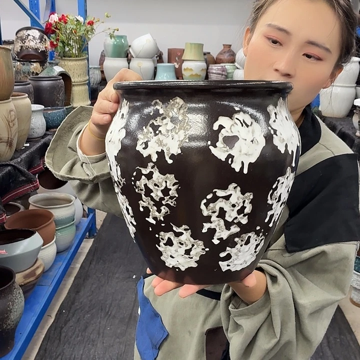 24+27 -粗陶花盆有孔