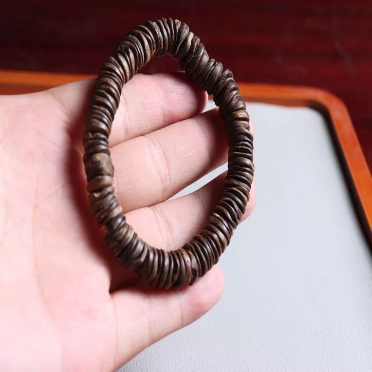 沉香文莱沉水沉香片片手串 器型规整 可戴17手围 佩戴大气 好看