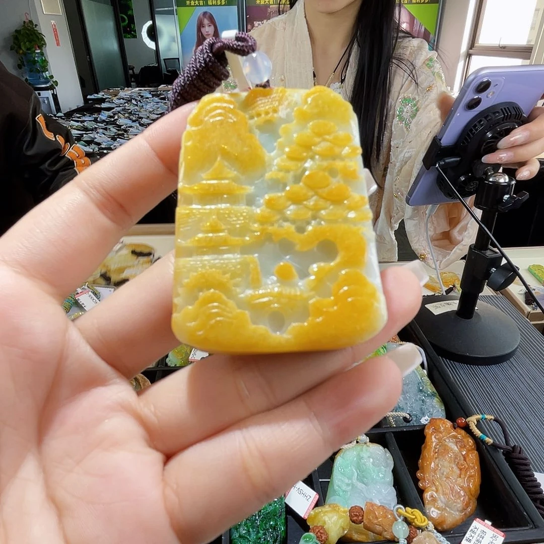 颈饰未镶嵌翡翠一