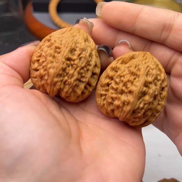 文玩核桃把件静39虎头王