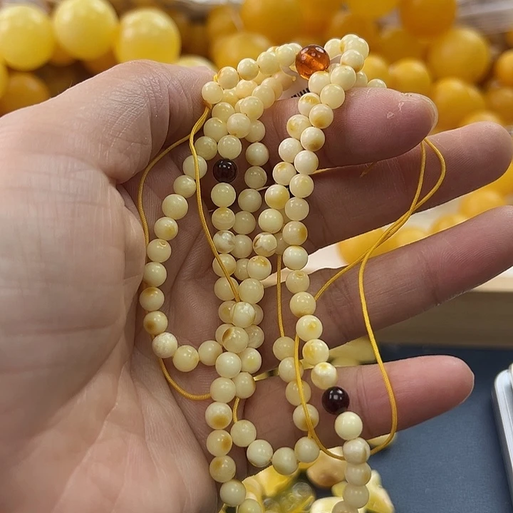 未镶嵌琥珀珠宝奇石