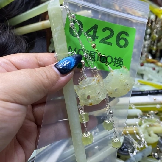 玖****蛇纹石玉未镶嵌发簪