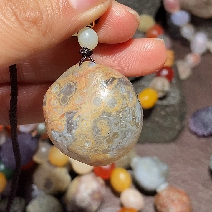 玛瑙/玉髓珠宝半成品合金是***_
