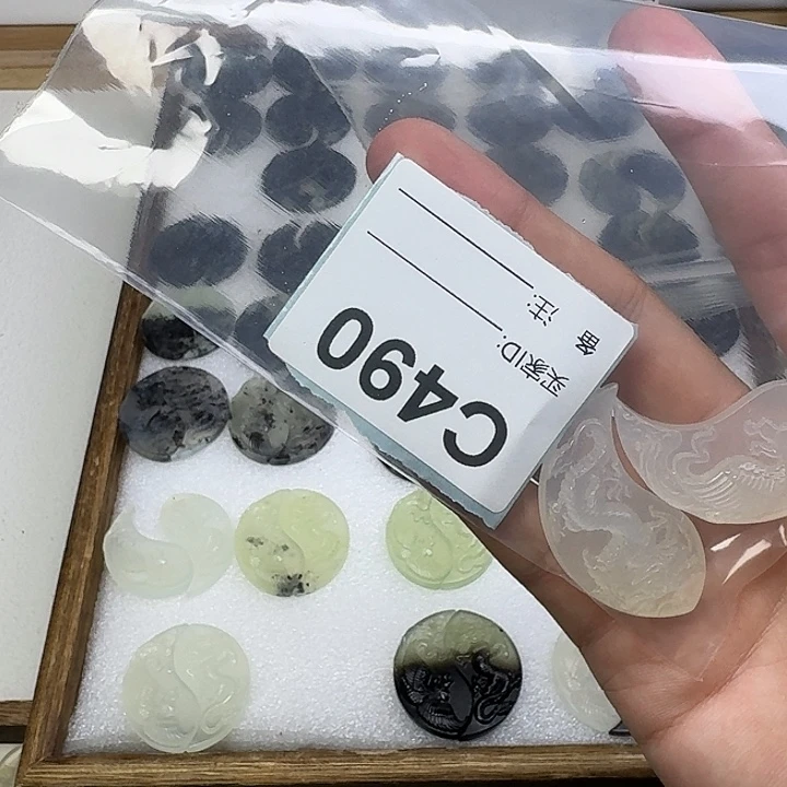 伍***蛇纹石玉未镶嵌项链