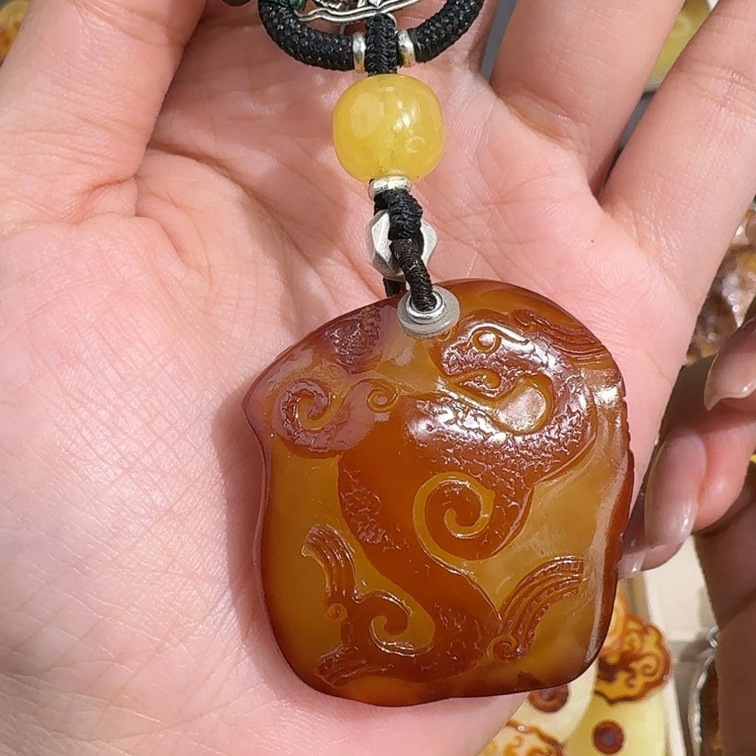 桃***筝琥珀未镶嵌裸石我