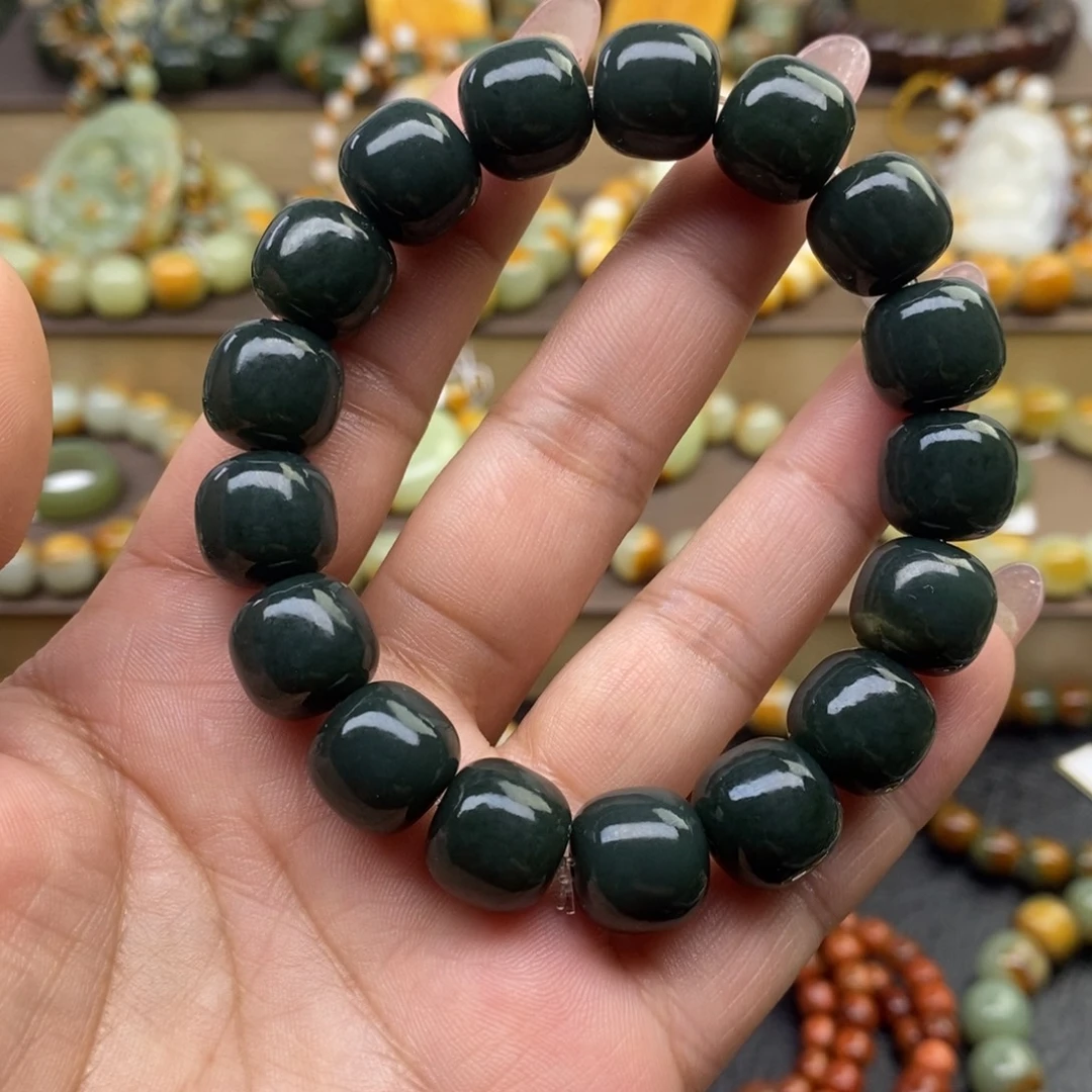 透闪石质玉未镶嵌手串