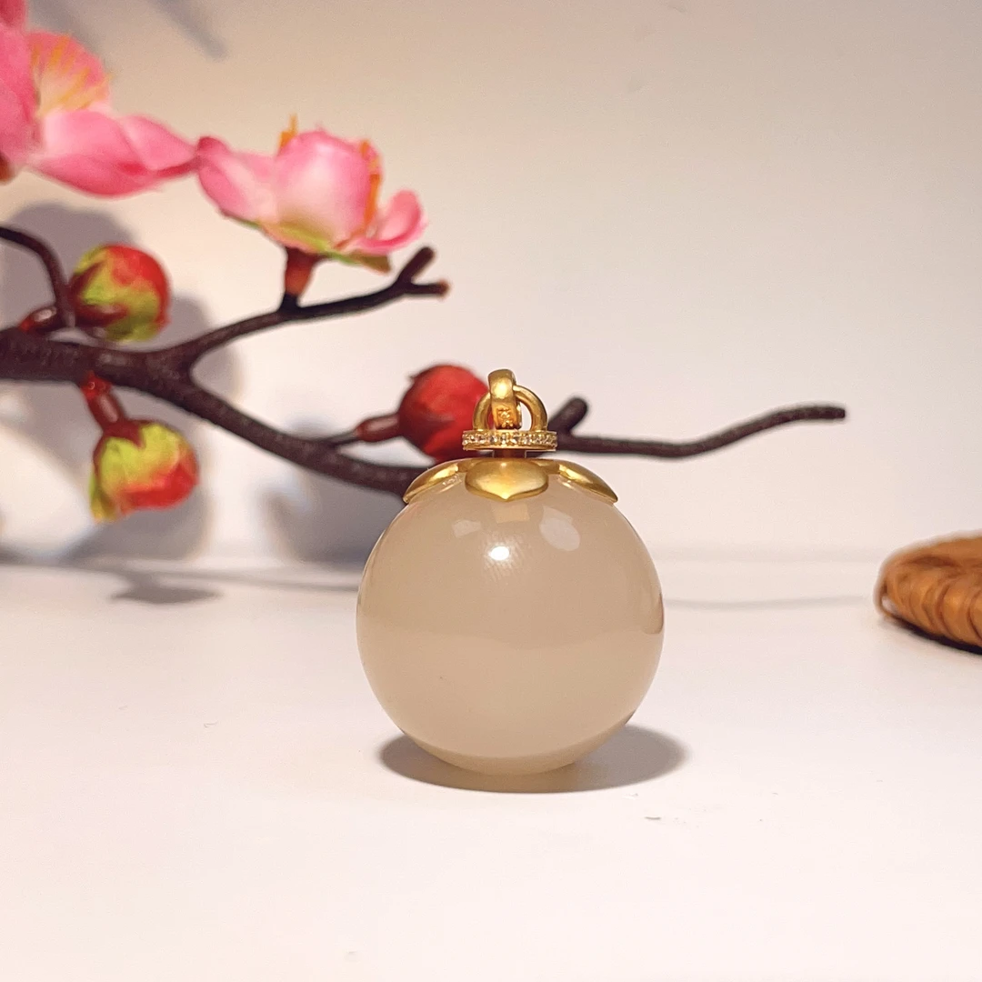 九溪【季裕】和田玉藕粉土灵珠圆珠吊坠·18k金镶嵌