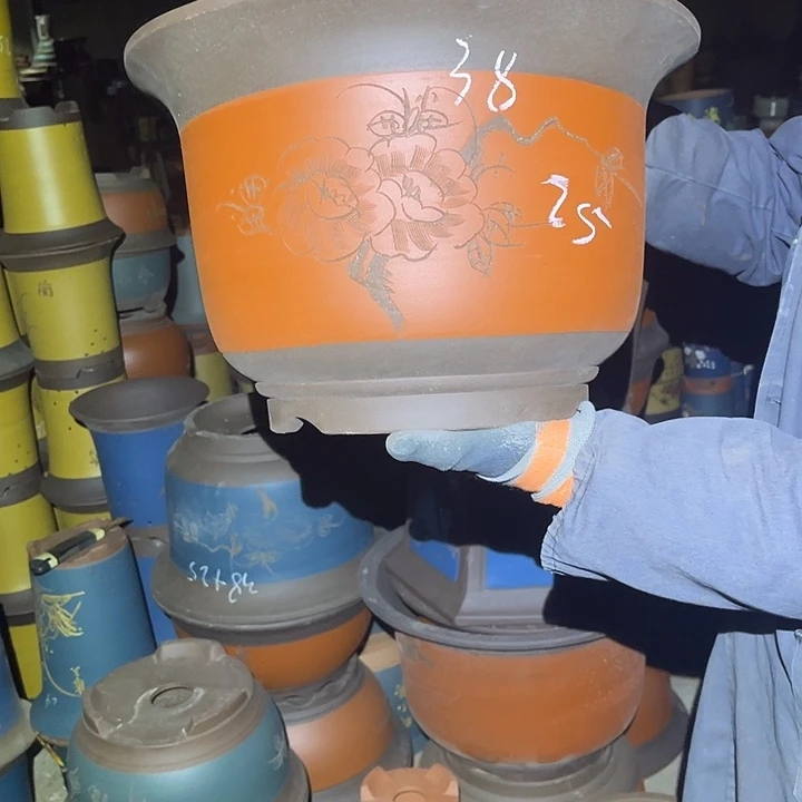 紫砂花盆紫砂花盆是指