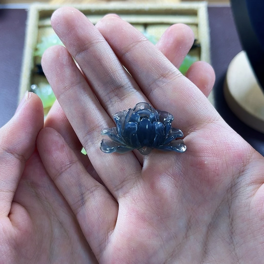蛇纹石玉颈饰合金阜****饰