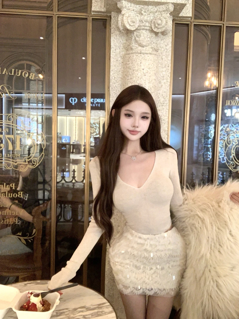 实拍实价 纯欲收腰显瘦V领针织衫女性感人鱼闪片包臀短裙套装