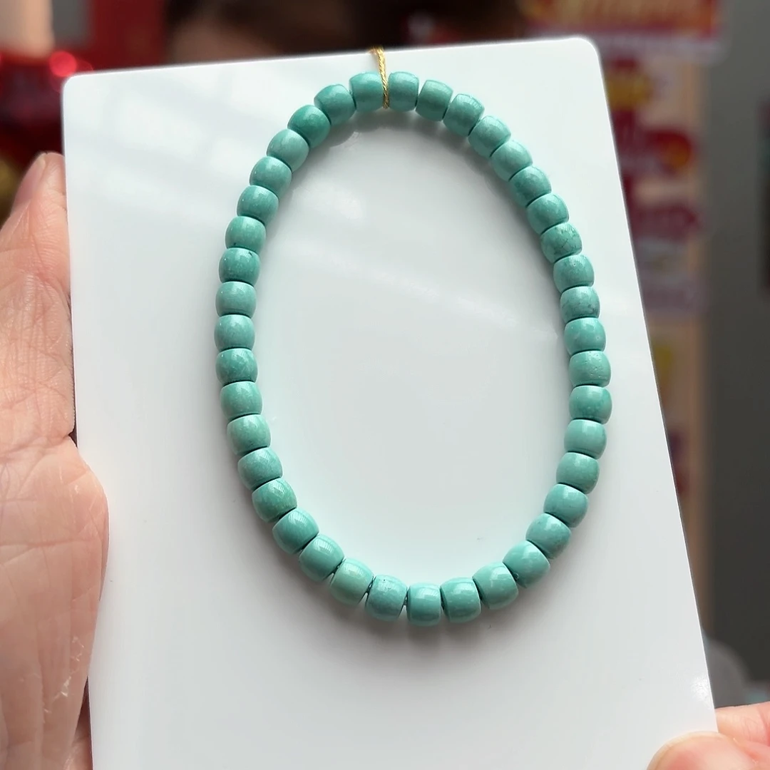 J***e绿松石未镶嵌颈饰