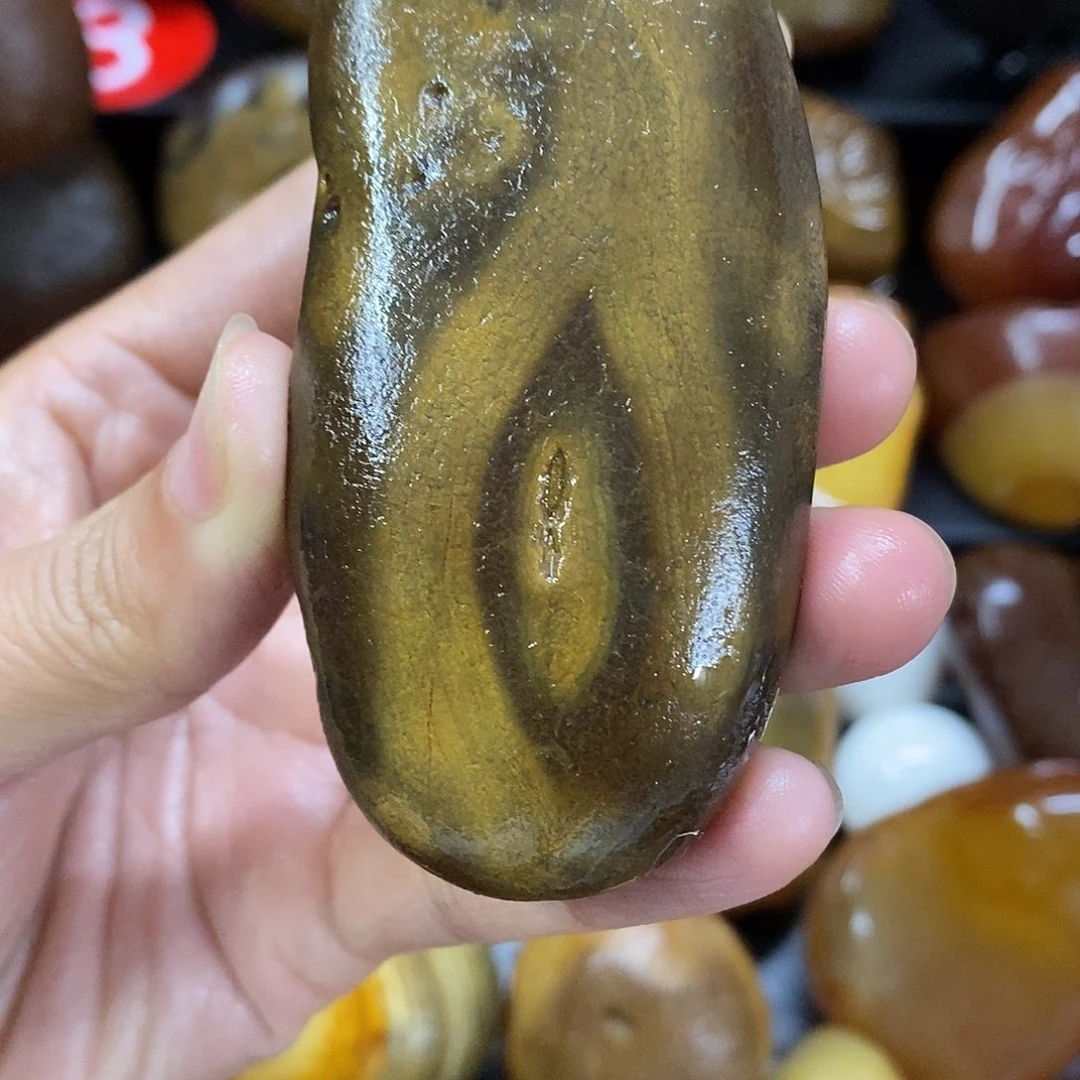 玛瑙/玉髓未镶嵌珠宝奇石