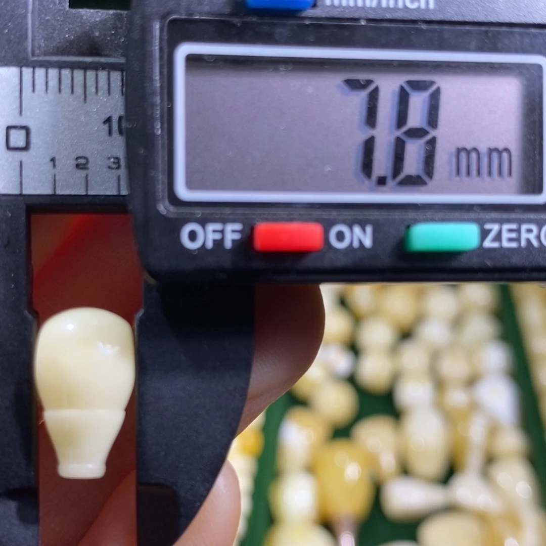 蜜蜡未镶嵌裸石配饰