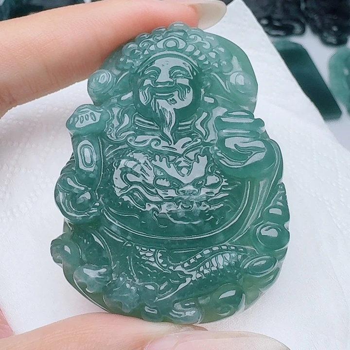 颈饰未镶嵌翡翠天然的A货翡翠多样性发其一