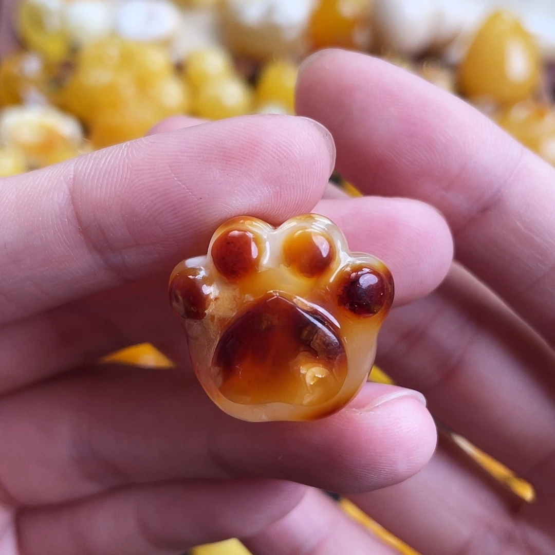 别***恙琥珀未镶嵌珠宝奇石