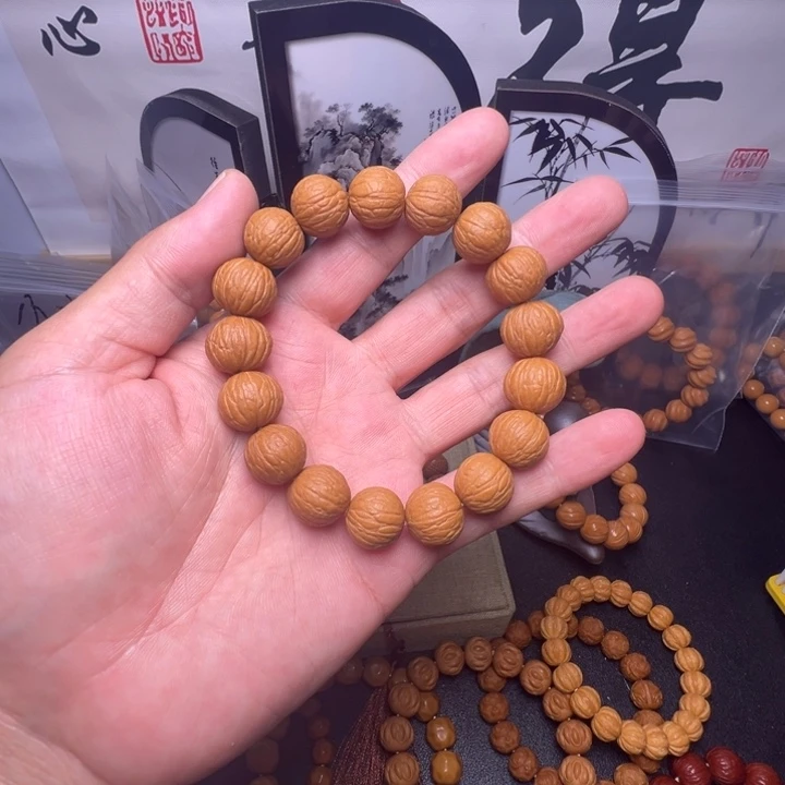 猴头核桃手串风雨