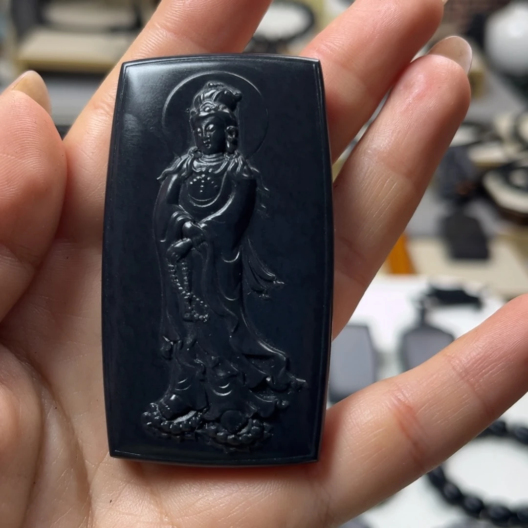 和田玉（墨玉）未镶嵌颈饰47  观音新品体验