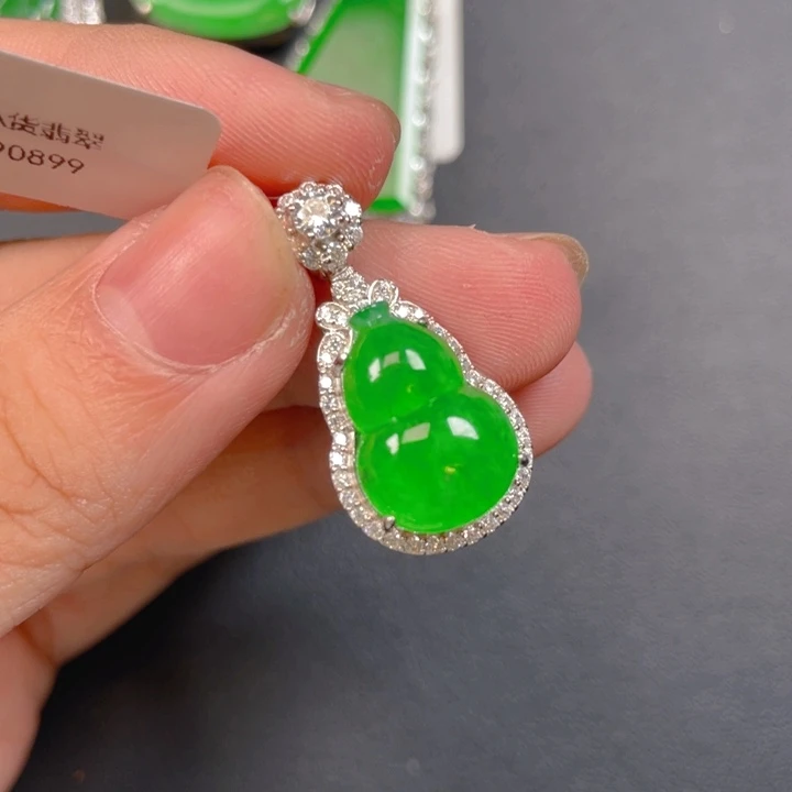 【闪购商品】颈饰银S925镶嵌翡翠翡翠