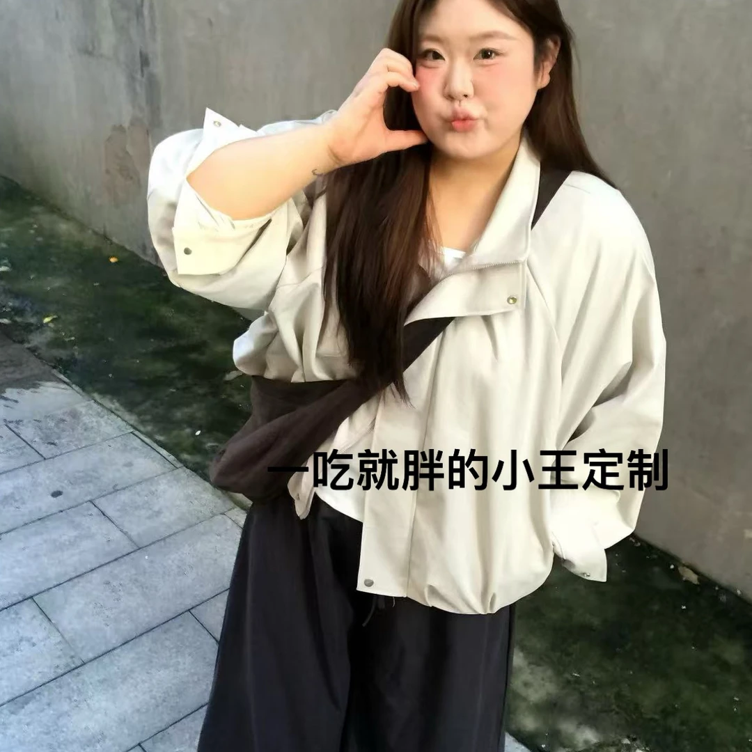 （小王家）秋季新款别致设计感印花卫衣搭配a字半身裙减龄穿搭