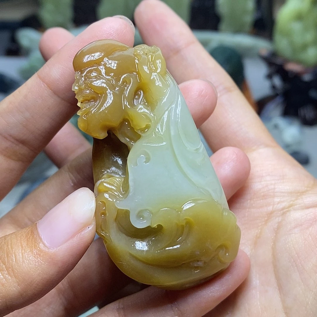 和田玉未镶嵌颈饰l***n