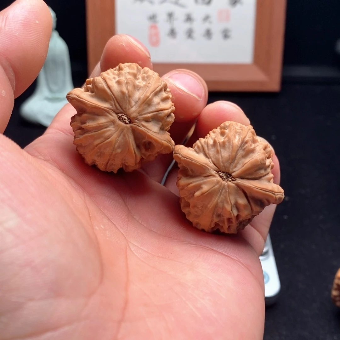 文玩核桃吊坠时*马老四36