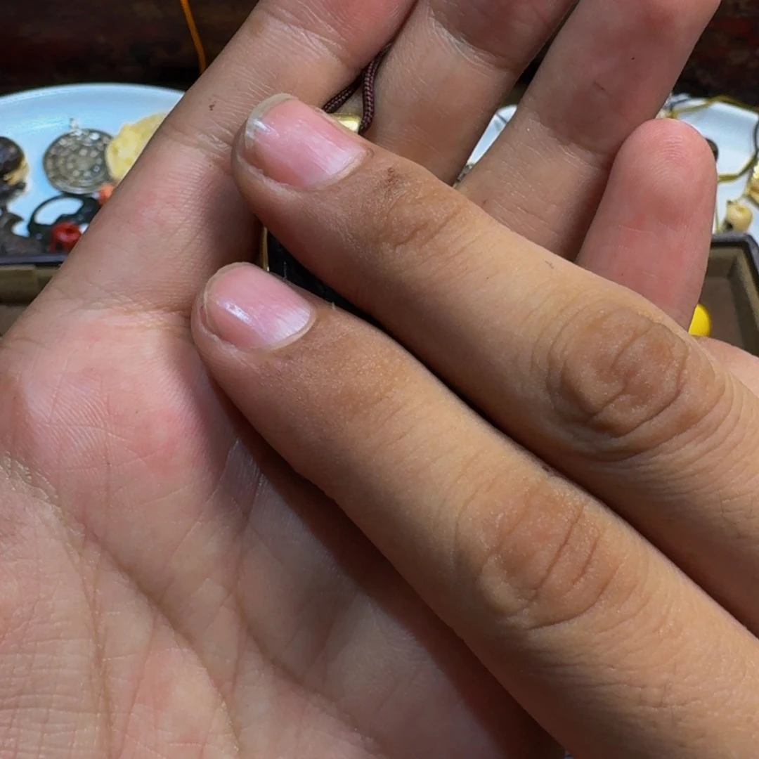 阿***昊颈饰玻璃藏传琉璃小元素