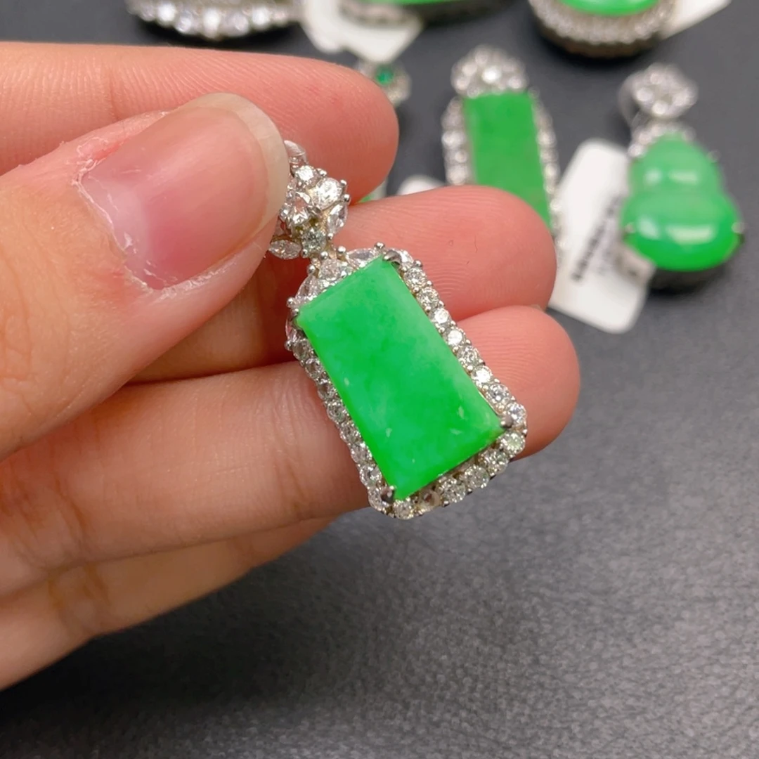 翡翠银S925镶嵌颈饰