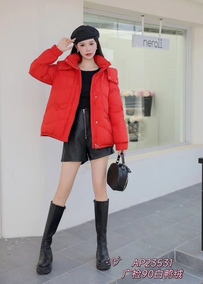 羽绒服时尚休闲百搭女士连帽保暖女装上衣