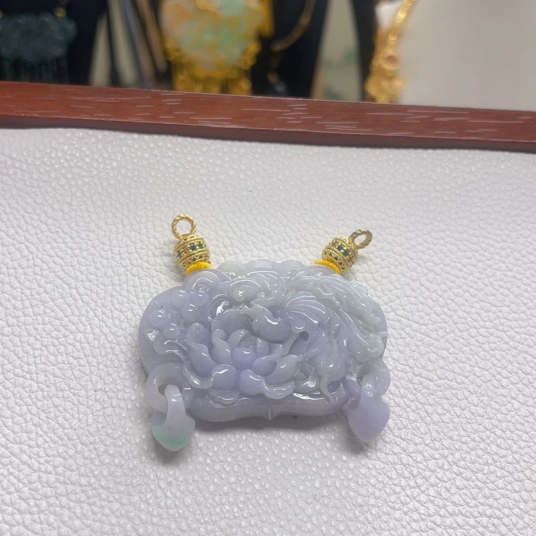 翡翠未镶嵌颈饰紫凤锁
