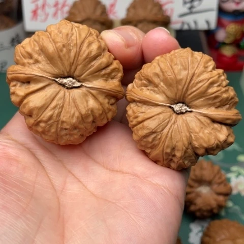 【闪购商品】文玩核桃吊坠小*44南瓜墩