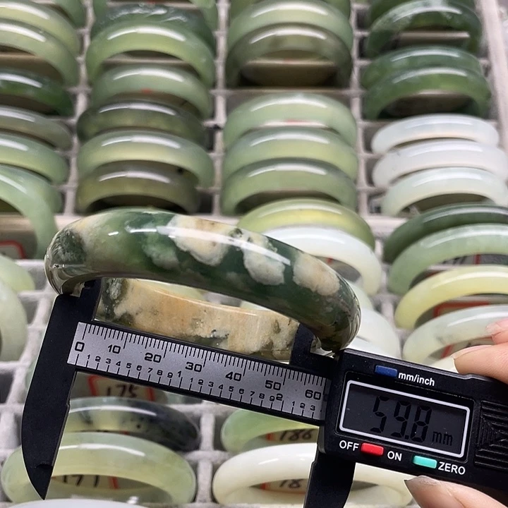 未镶嵌蛇纹石玉手镯170