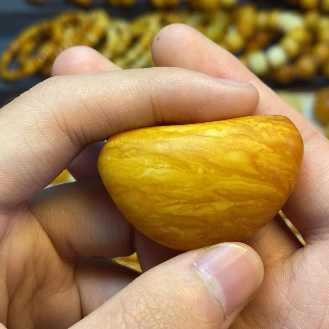 琥珀未镶嵌珠宝奇石