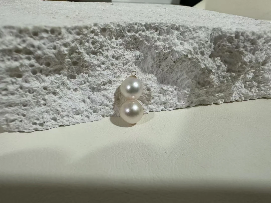 SSDZ36海水akoya珍珠设计款k金葫芦吊坠