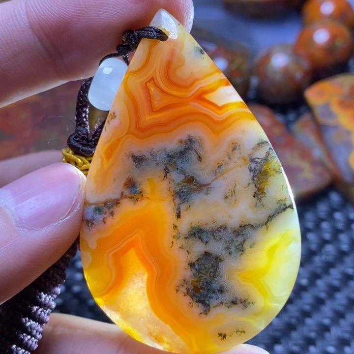 玛瑙/玉髓颈饰未镶嵌