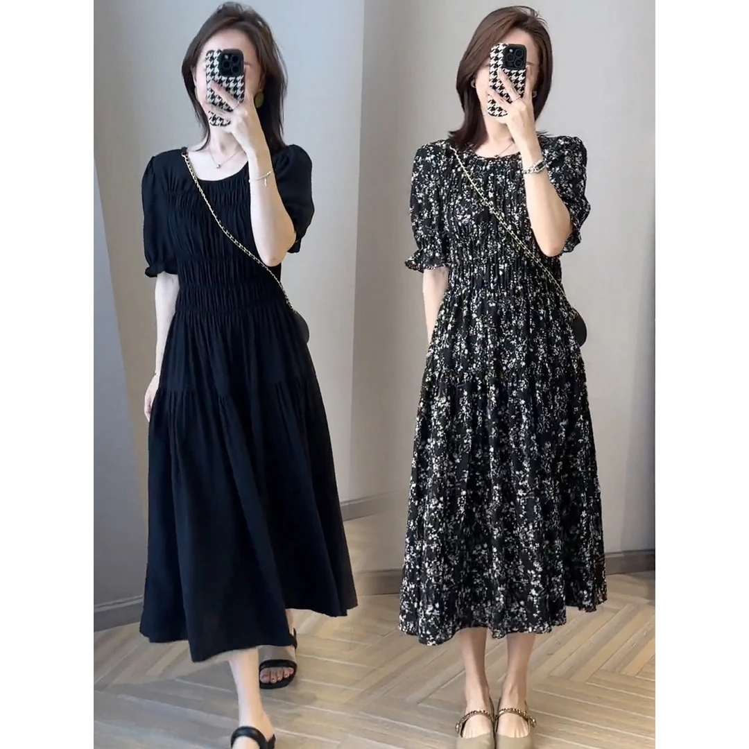 1高级感气质时尚碎花短袖连衣裙女2025夏季新款显瘦黑色褶皱长裙