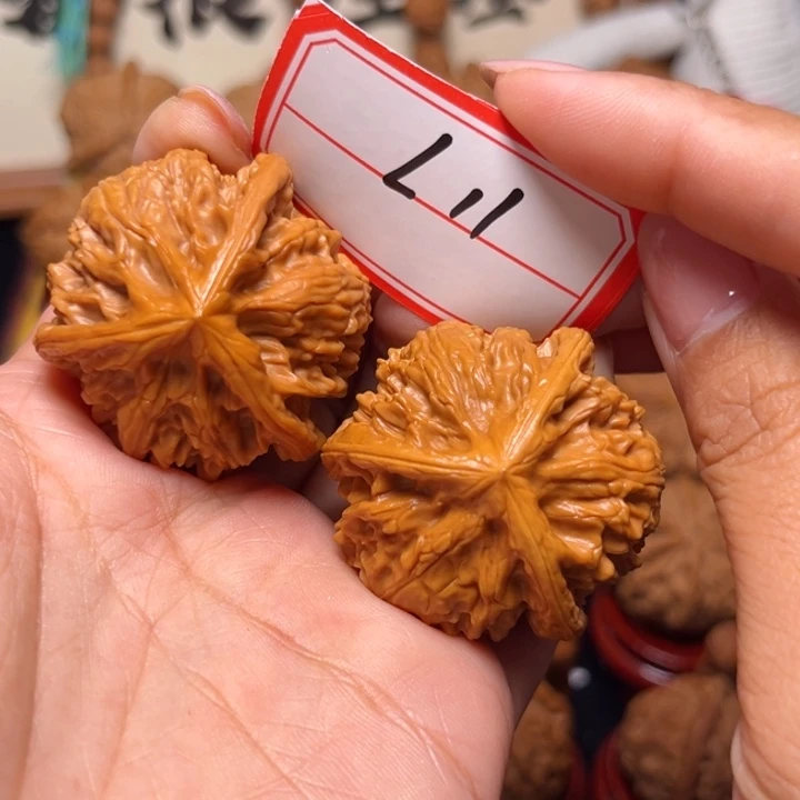利***制吊坠文玩核桃40大尺御龙奔11