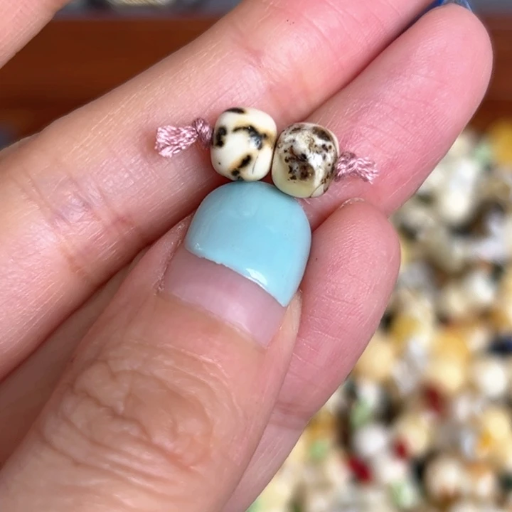 未镶嵌蜜蜡裸石7.1mm一对